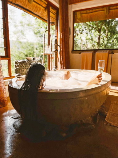 Bathroom 4, Tanamera Lodge, Ehlanzeni