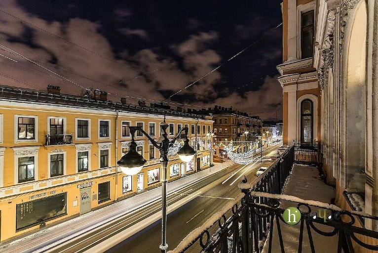 Others 2, Hotel Bolshoy 19, Sankt-Peterburg gorsovet