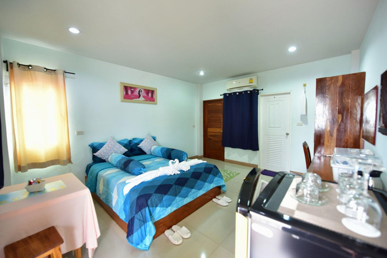 Bedroom 2, KT Knight Hotel (By Ladygaga), Muang Surin