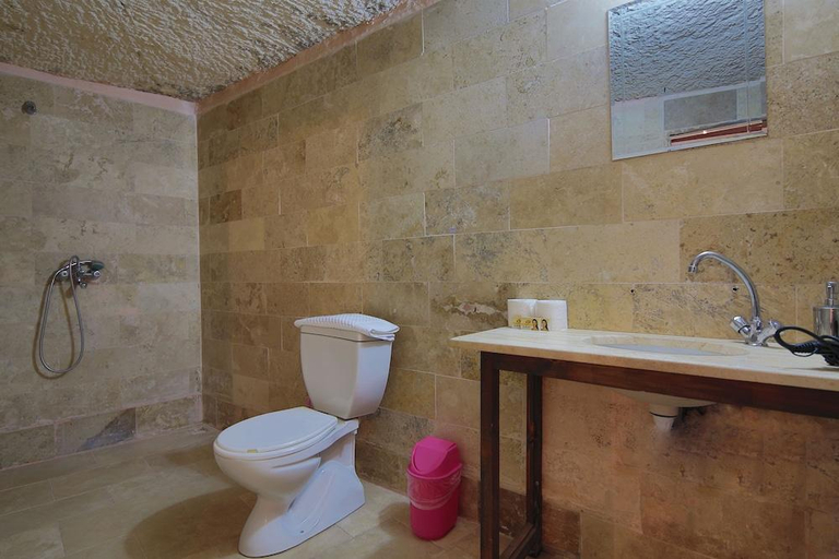 Bathroom 3, Panoramic Cave Hotel, Nevşehir