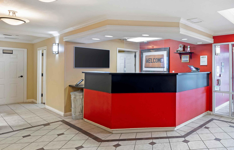 Public Area 3, Extended Stay America - St. Louis - Westport - Cen, Saint Louis