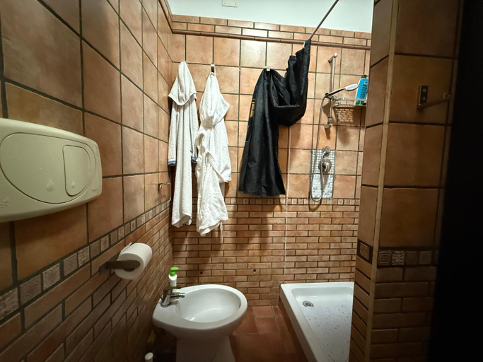 Others 4, B&B Dal Cappellaio Matto, Taranto