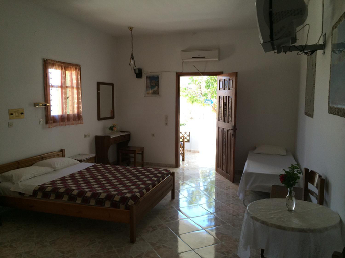 2, Mihalis Studios, South Aegean