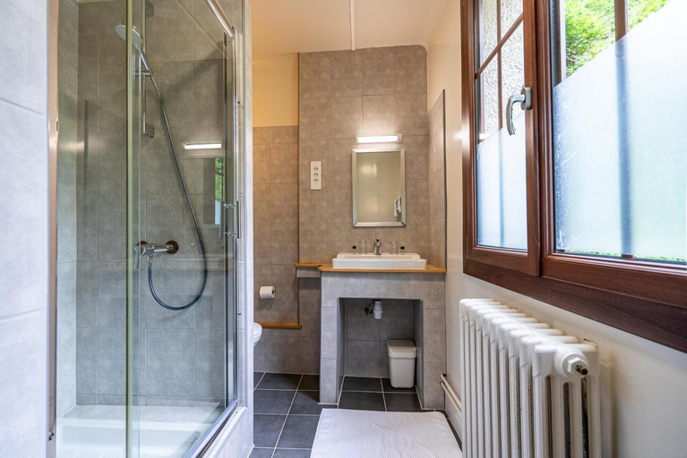 Bathroom, Auberge Les Myrtilles, Ariège