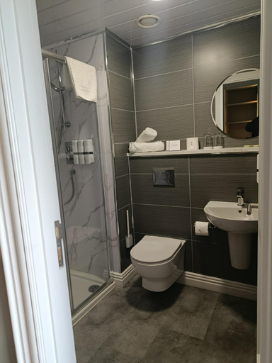 Bathroom 4, Tara Hotel