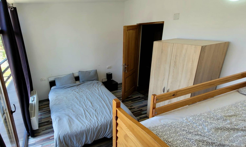 Bedroom, La Belle Vie, Nucet