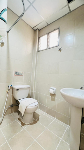 Bathroom 2, Urban Patong Hotel, Pulau Phuket
