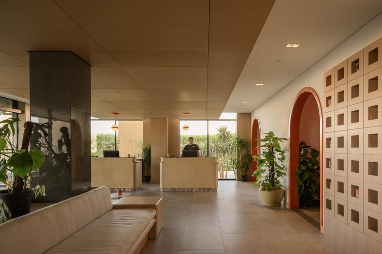 Public Area 4, The Kaktus Somabay, Safaja
