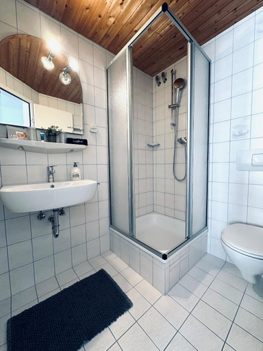 Bathroom, Gastehaus Germania, Berchtesgadener Land