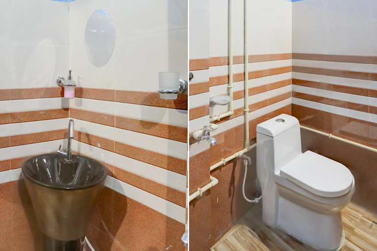 Bathroom 4, Super Hotel O A.R. Lodge, Barddhaman