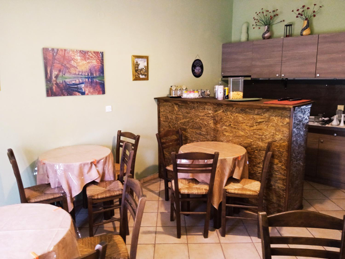 Food & Drinks 5, Guesthouse Eleftherios, West Greece