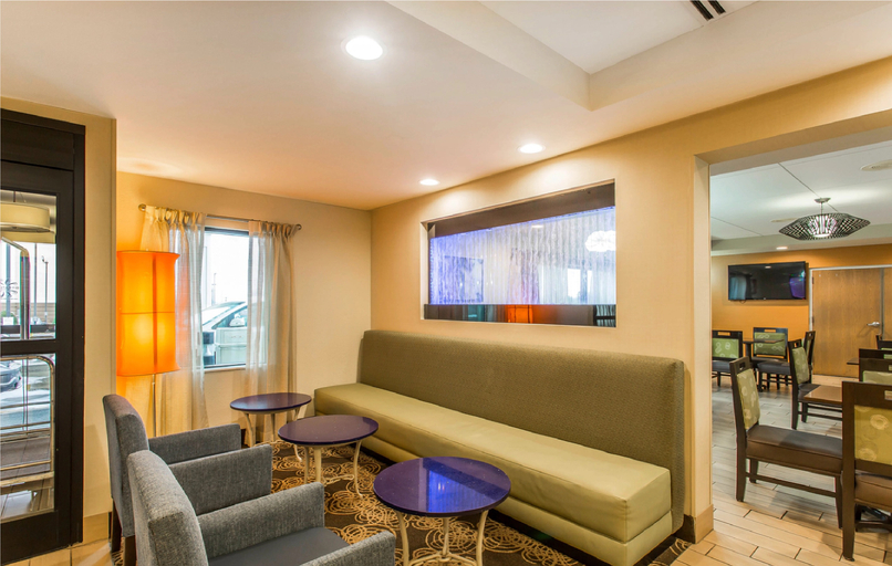 Public Area 2, Comfort Suites Cookeville, Putnam