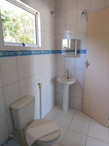Bathroom, Morada das Palmeiras, Maraú