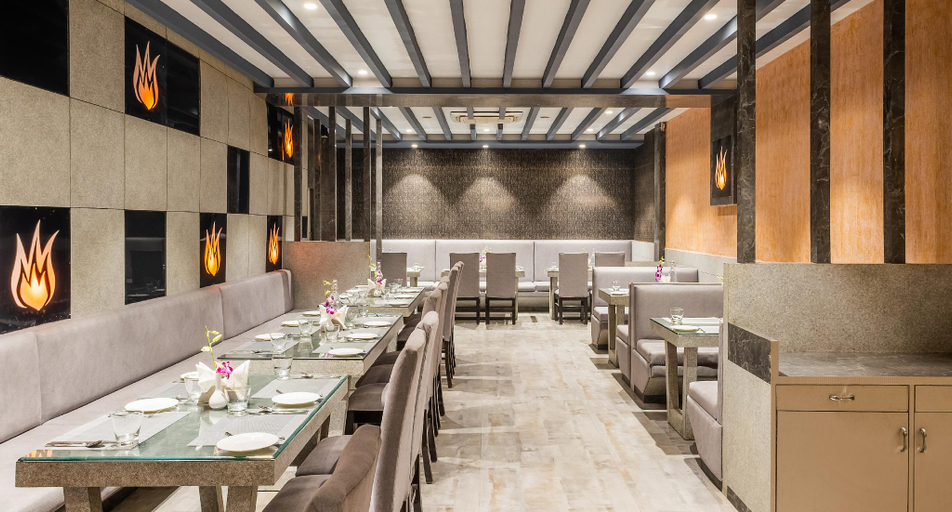 Restaurant 2, Enrise By Sayaji Bareilly, Bareilly