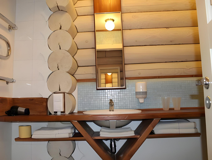 Bathroom, Valday Eco Club, Valdayskiy rayon