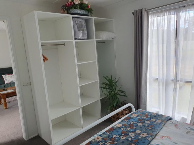 Bedroom 2, Cozy Home Style Accommodation, Gr. Bendigo - Inner West