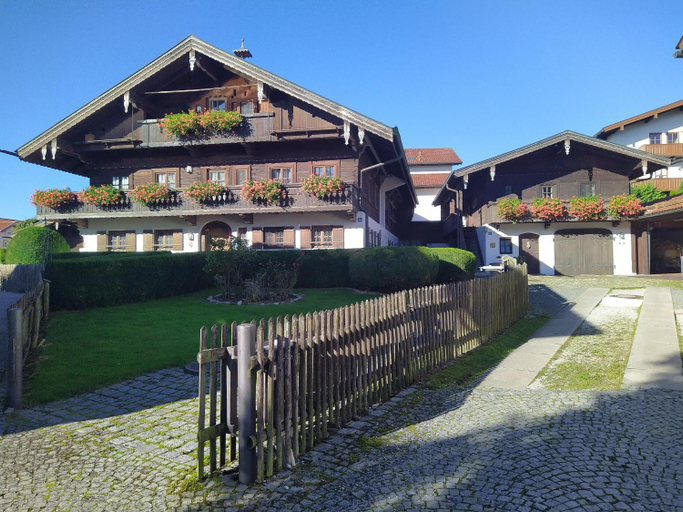 Others 2, Gastehaus Banik, Traunstein