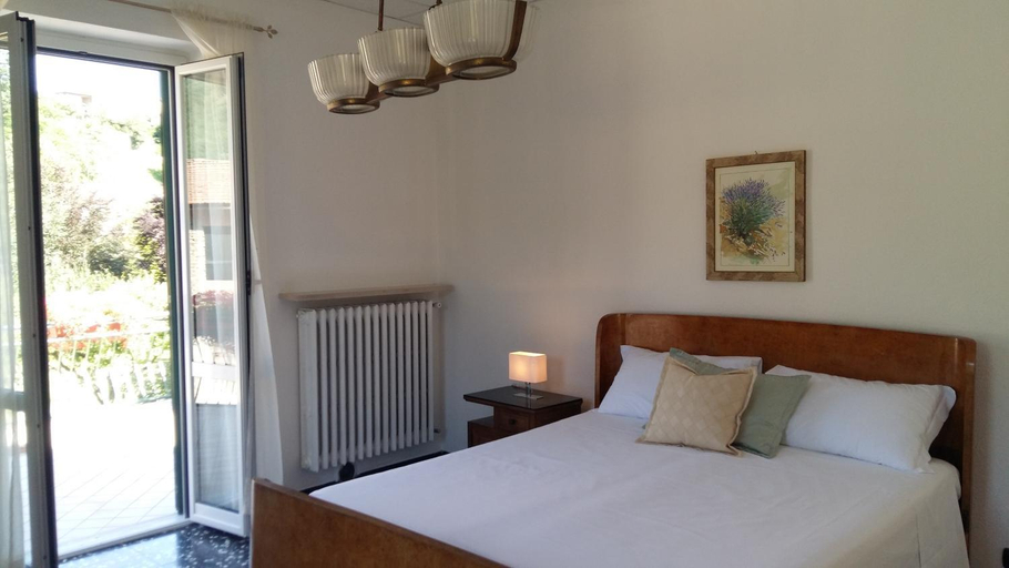 Bedroom 2, B & B Abbadia, Cuneo