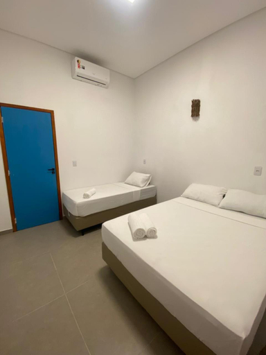 Others 4, Flats Elementus Prea, Cruz