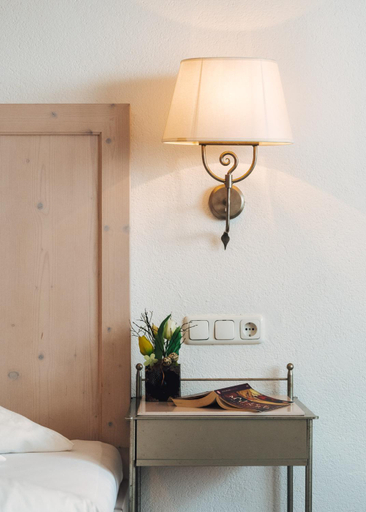 Bedroom 2, Hotel Regina, Landeck