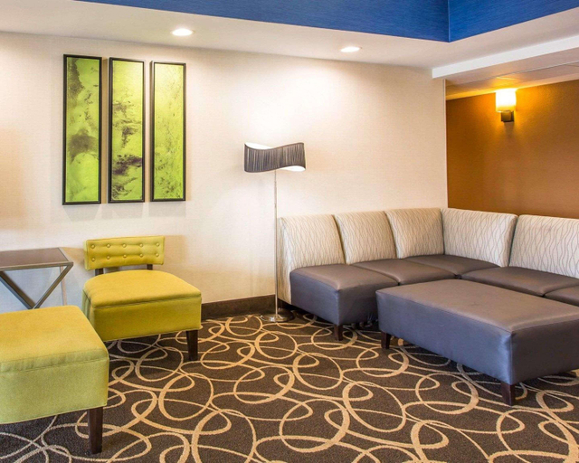 Public Area 2, Comfort Suites Cookeville, Putnam