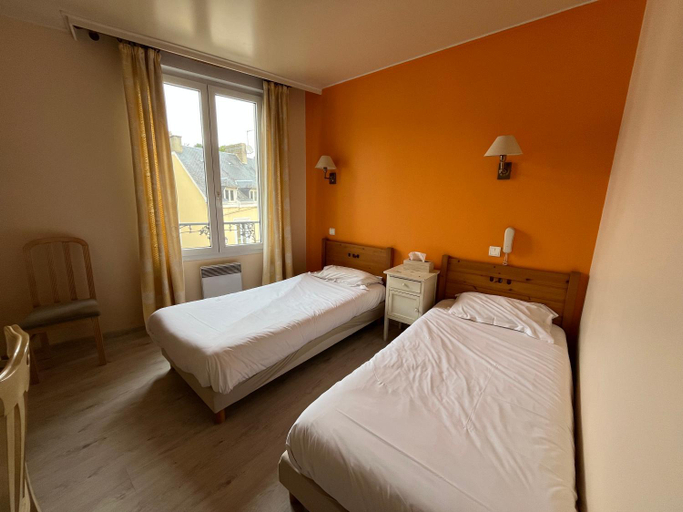 Bedroom 2, Logis Le Bretagne, Sarthe