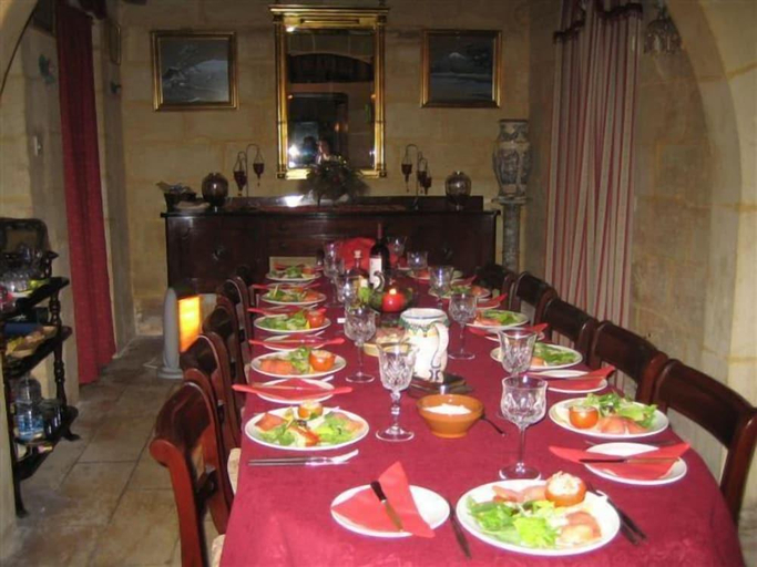 Food & Drinks 3, Ta' Bertu Host Family Bed & Breakfast