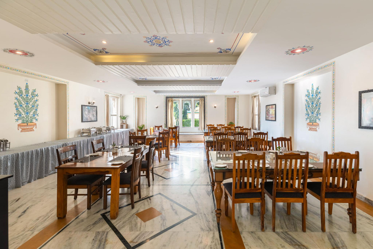 Food & Drinks 5, The Everest Hill Resort Suites With Jacuzzi Spa - Resort in Kumbhalgarh, Rajsamand
