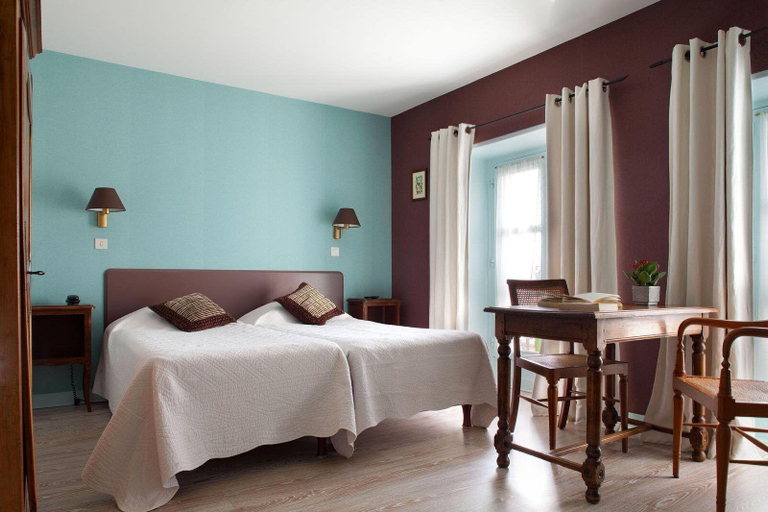 Bedroom 4, HÔTEL DU SAUMON, Eure