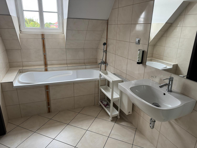 Bathroom 3, Hotel Racibor, Racibórz