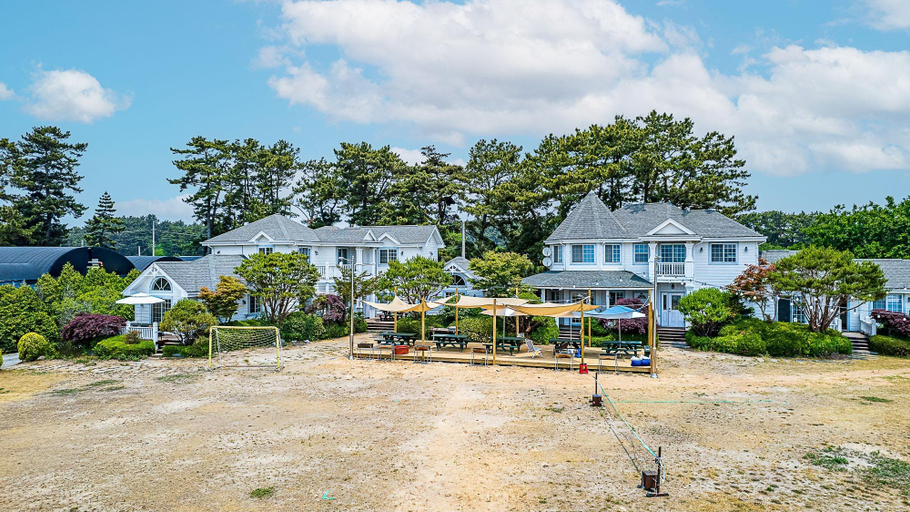 Others 3, Taean Ire Pension, Taean