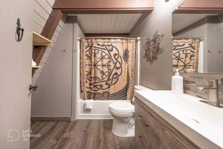 Bathroom 3, Shorebirds Villas, Grays Harbor