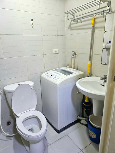 Bathroom 3, Condo in Bel-air, Makati "Cityscape Jazz" Ps4, Makati City