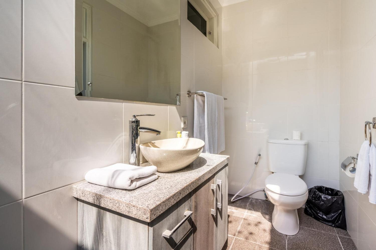 Bathroom 4, Alinta Villa 1 - Spacious Sanctuary, Denpasar