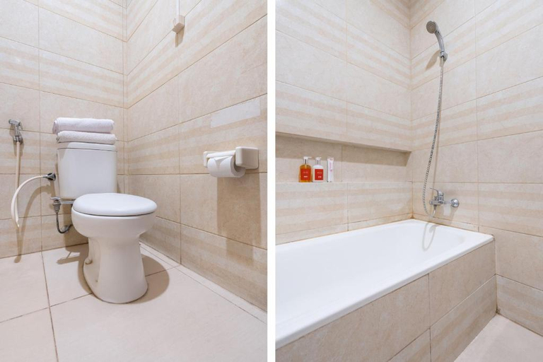 Bathroom 5, Flagship 91863 Metro House, Surabaya