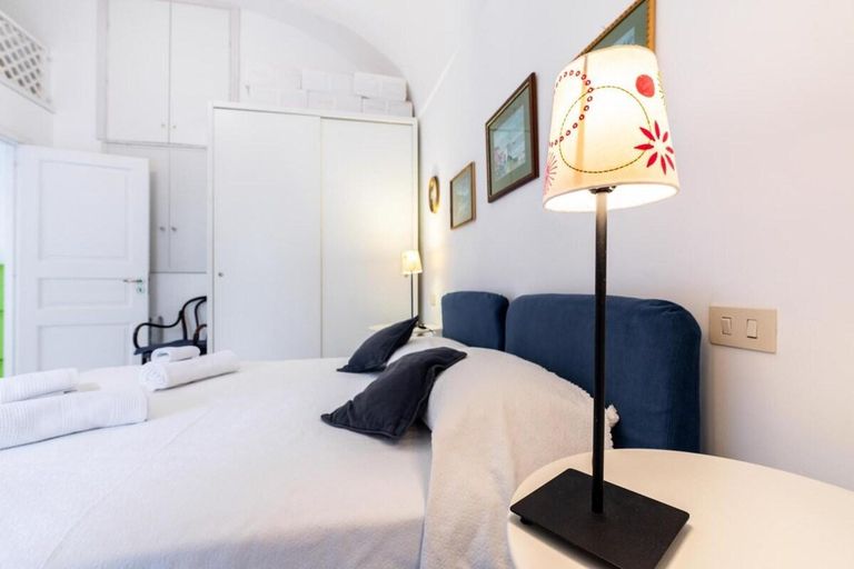 Others 4, Stefania Flat - Amalfi, Salerno