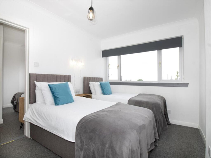 Bedroom 2, Ocean View Bar & Rooms, Highland