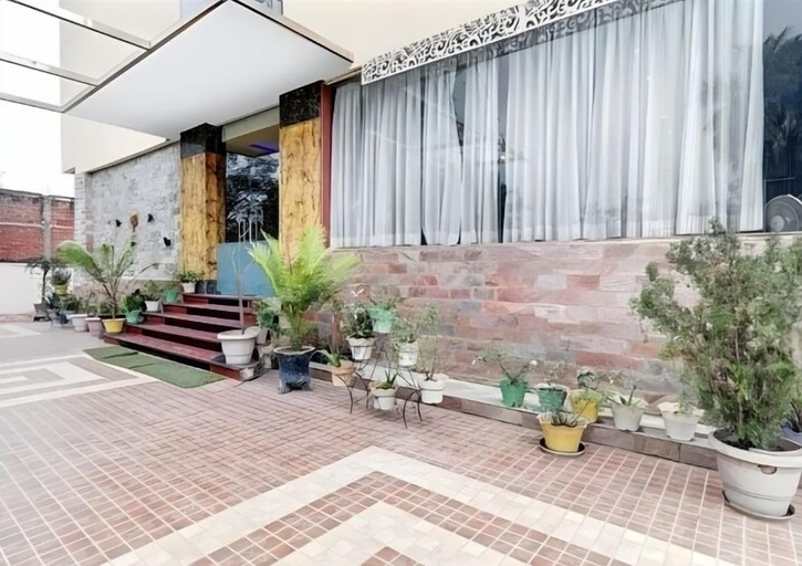 Exterior, Hotel Vishwanath Palace, Sitapur