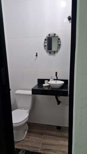 Bathroom 3, Hostel Suite Home, Saquarema