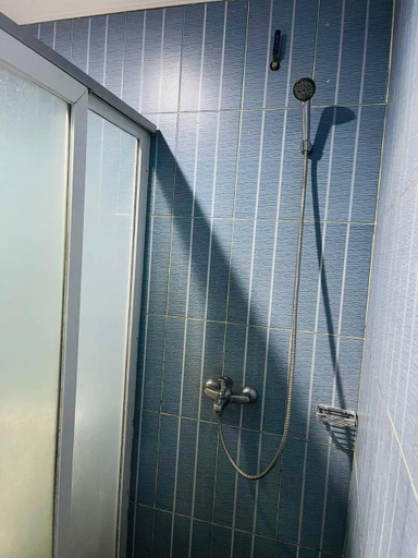 Bathroom 3, Ratanak City Hotel, Ban Lung