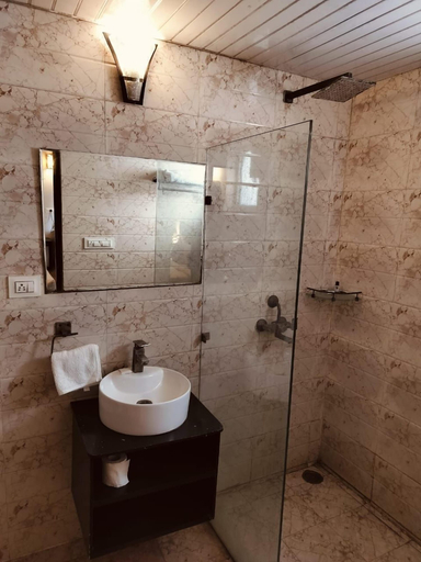 Bathroom, Pearl Suites at Omex Enternity, Mathura
