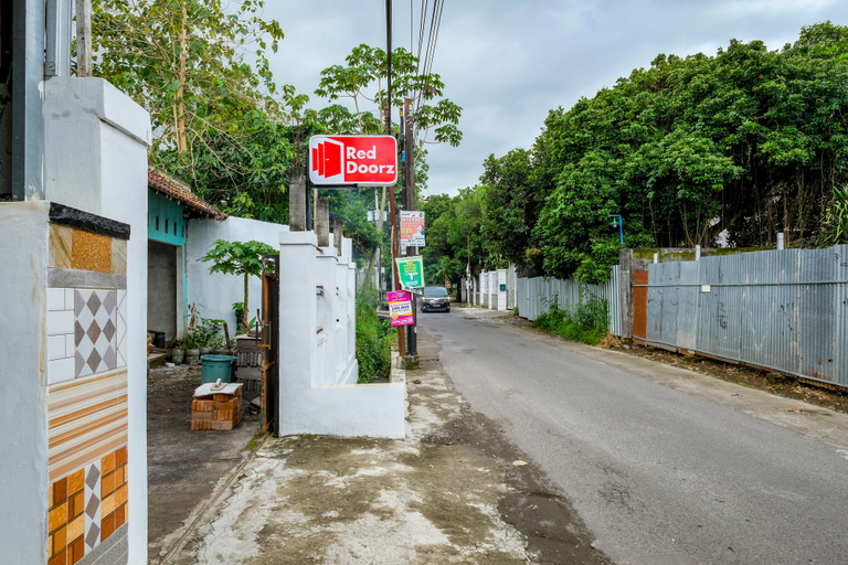 Others 4, RedDoorz Syariah near Monjali 4 Yogyakarta, Sleman
