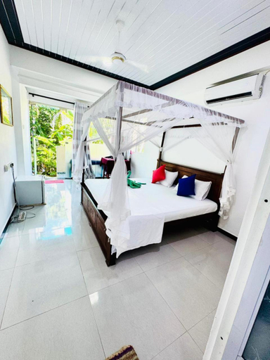 Bedroom 4, Sajana Ocean Hill Hotel, Weligama
