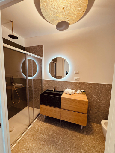 Bathroom 5, SCHIAVON BEACH PALACE, Venezia