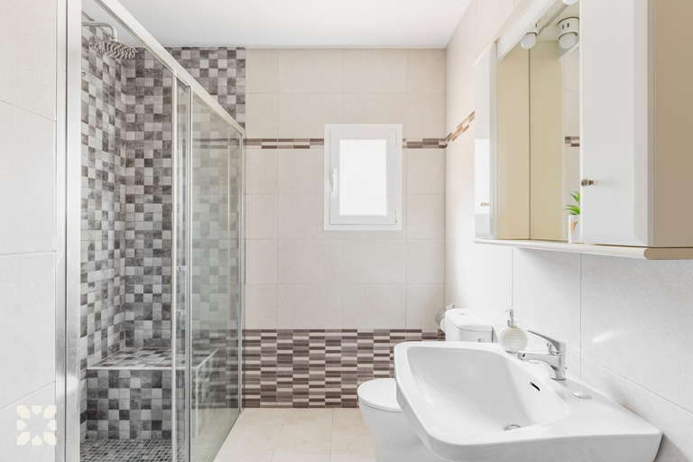 Bathroom 4, Villa Teresa by Abahana Villas, Alicante