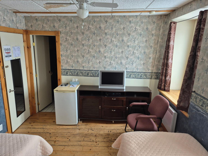 Others 5, Hostellerie du Suroit