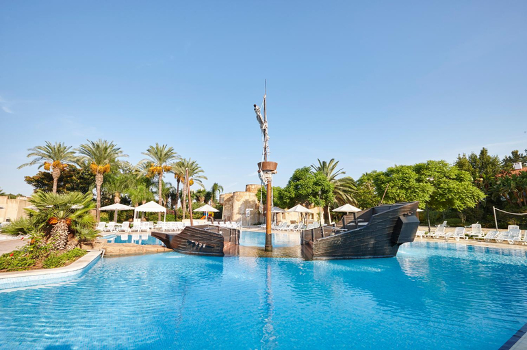 Sport & Beauty 2, PortAventura® Hotel El Paso - Includes PortAventura Park Tickets, Tarragona