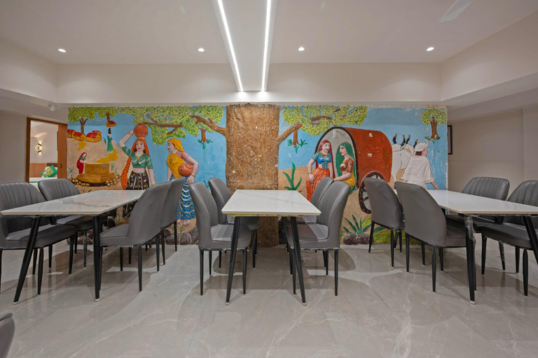 Food & Drinks 5, Treebo Shree Krishna Palace, Ahmadabad