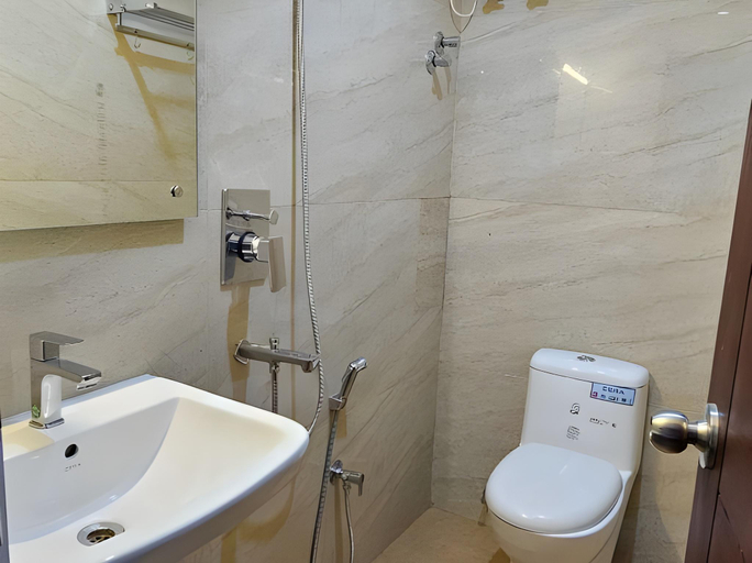 Bathroom 3, BLUEWAY RESIDENCY DOWNTOWN HOTEL, Thiruvananthapuram