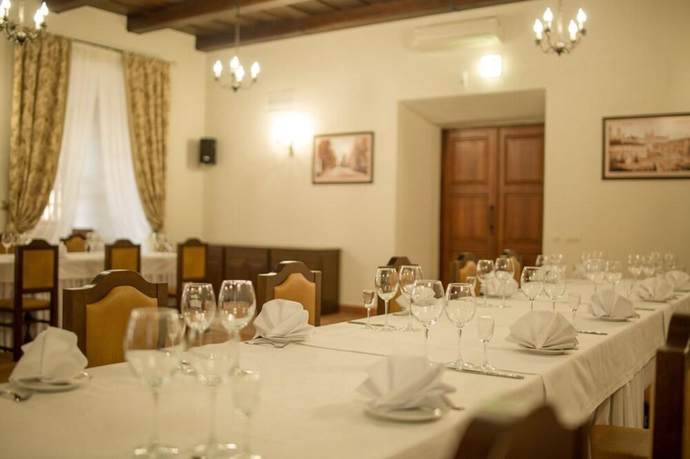 Food & Drinks 4, Hotel Monastyrski Minsk City Centre, Minsk